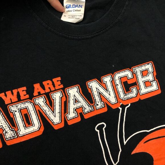 Black ‘We Are Advance’ Hornet ‘Sting Em’ Graphic Tee - Picture 3 of 4